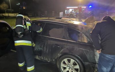 Pożar samochodu w Węsiorach